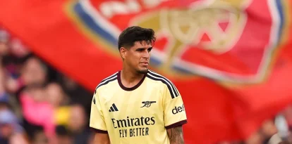 Piero Hincapié marcó un gol para Arsenal en su tercer amistoso de pretemporada ante Real Betis.