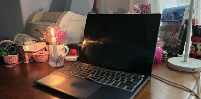 Al menos 10 sectores de Quito y los valles reportaron cortes de luz durante la tarde de este 8 de octubre de 2026.