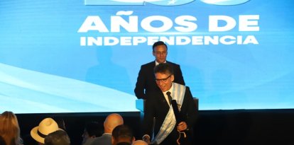 Billy Navarrete, representante del Comité para la Defensa de los Derechos Humanos, recibió la condecoración este viernes 9 de octubre.
