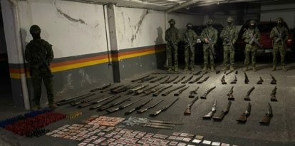 Las Fuerzas Armadas informaron sobre el hallazgo en un barrio del norte de Quito.