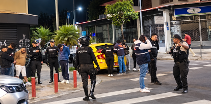 Tres ciudadanos extranjeros fueron detenidos durante un allanamiento en La Mariscal.