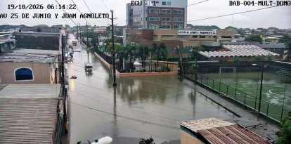 Las inundaciones se evidenciaron en varios barrios de Babahoyo la mañana de este lunes 19 de octubre.