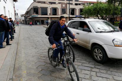 Pérez: "De parte de   alguna clase política y élite económica, no piensan en Ecuador. No hay un ponerse la camiseta del país".