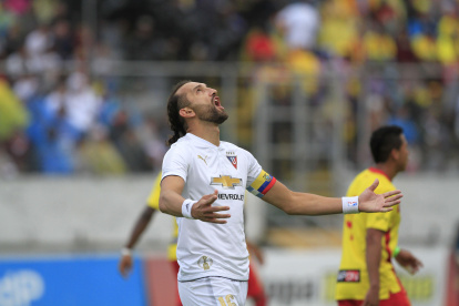 Imagen de archivo. El medio colombiano no señala como posible destino de Barcos al conjunto albo, donde es idolatrado por su afición.