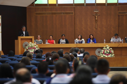 Evento. La inauguración del congreso estuvo a cargo de monseñor Luis Cabrera, arzobispo de Guayaquil.