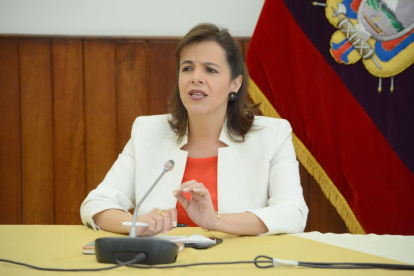 La funcionaria colgó un comunicado en Twitter, dirigido a los miembros de la Policía.