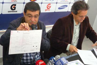 Santiago Morales (izquierda) ha sido clave en el crecimiento institucional de Independiente del Valle.