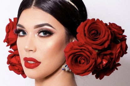 Tiene 26 años y es modelo y comunicadora social