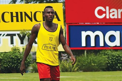 Beder Caicedo tuvo un paso por Barcelona y fue titular mucho tiempo, pero ya no fue considerado para esta campaña.
