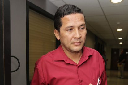 En la imagen, el presidente de la presidente de la Asociación Ecuatoriana de Árbitros de Fútbol, Luis Muentes. Los réferis esperan reunirse con Miguel Ángel Loor, titular de la LigaPro.