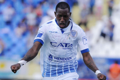 El atacante nacional actualmente milita en el Shabab Al-Ahli Dubai de Emiratos Árabes Unidos.