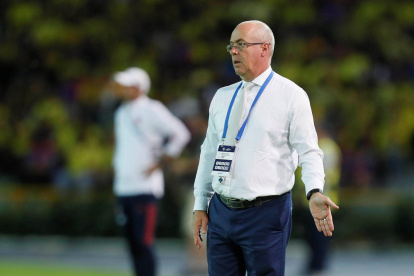El seleccionador Jorge Célico calificó como muy malo, el primer tiempo de la Tricolor ante Colombia.