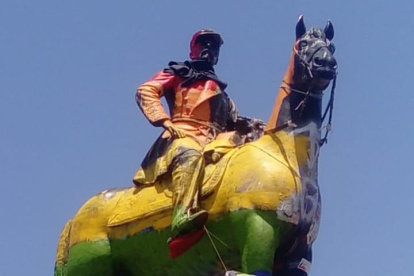 Las protestas dejan piezas de arte contemporáneo y algunas muestras de vandalismo