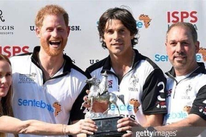 Harry y Nacho son muy amigos y comparten su gusto por la equitación.