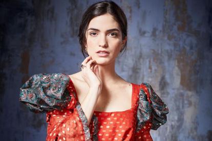 Shany interpreta a Manuela Sáenz