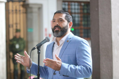 El secretario de Comunicación, Gabriel Arroba, dio declaraciones tras el fin de la reunión del presidente Moreno con diferentes sectores.