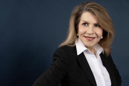 La catedrática de Harvard ha escrito libros sobre crisis económicas y deuda.