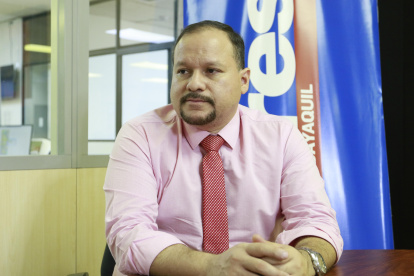 Ernesto Carrasco es el viceministro de Atención en Salud.