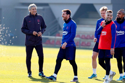 Quique Setién reconoce que con Messi en su bando es posible ganar todo lo que se cruce.