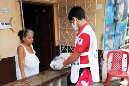 La Cruz Roja lleva ayuda a las personas vulnerables gracias a las donaciones.