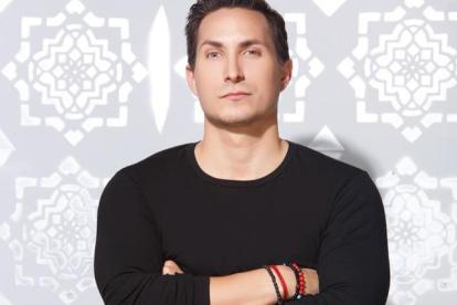 Eduardo se mantiene activo con entrevistas y preparando recetas.