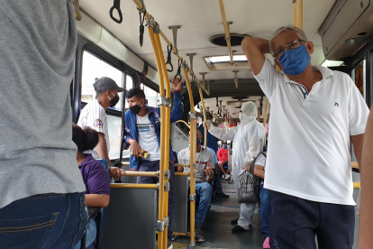 La movilidad es uno de los aspectos que deberán flexibilizarse al pasar al color amarillo.