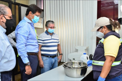 El prefecto inspeccionó hoy los protocolos de bioseguridad en el peaje de Chivería.