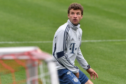 Thomas Müller, atacante del Bayern, cambió su preferencia entre Messi y Cristiano Ronaldo por su cambio posicional.