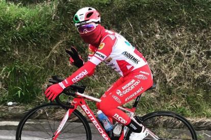 Alexander Cepeda entrena en el país a la espera de la confirmación de su viaje a Europa para retomar las competencias.