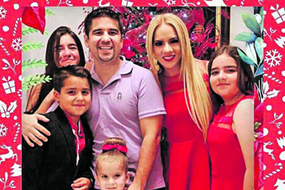 Gabriela con Dalo y sus hijos Abdalá, Dalia, Charlotte y María Gabriela.