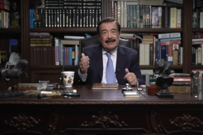 Caudillo. Jaime Nebot depone su candidatura a cambio de convertirse en el dirimente de todas las disputas, un ángel sin pasado político alguno.