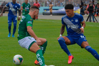 El fútbol ecuatoriano pronto volvería a la actividad, pero sin público.