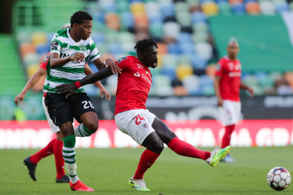 Gonzalo Plata volvió a ser titular en el Sporting Lisboa y jugó todo el encuentro.