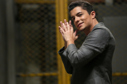 José Ramón nació en Caracas. Es conocido por las novelas "Túkiti, crecí de una" y Para verte mejor.