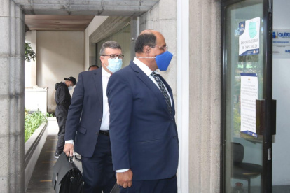 Los defensores de los 13 procesados llegaron este viernes a la Corte Nacional para la audiencia de vinculación.