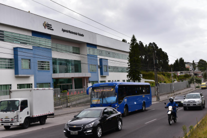 Los edificios de la ANT en Pichincha serán sometidos a un proceso de sanitización antes de ser reaperturados.