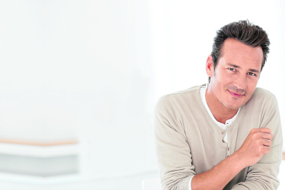 Tener 40 o pasar esa edad y seguir soltero no impide ser feliz.