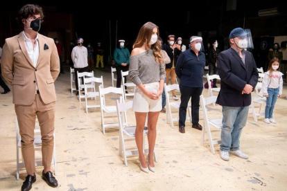 Danilo durante el inicio de las grabaciones. Junto a su novia, Michel