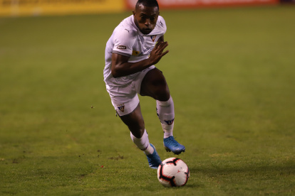 Pedro Pablo Perlaza, de Liga de Quito, fue uno de los jugadores multados.