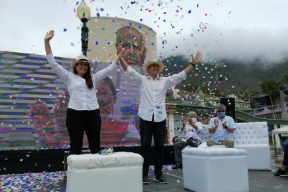 El binomio de SUMA, Celi - Sevilla, fue proclamado y presentado en Montecristi.