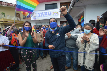 El precandidato presidencial, Yaku Pérez, visitó la sede de Ecuarunari en Cuenca.