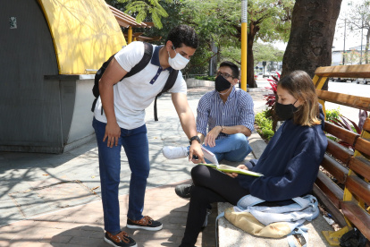 Jean Carlos Intriago asegura que en la ciudad hay pocos sitios  seguros para reunirse con los amigos. Tampoco hay muchos lugares para distraerse.