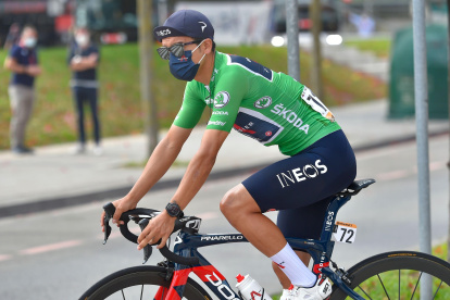 Richard Carapaz lució el maillot verde en la segunda etapa de la Vuelta a España.

 CYCLING-ESP-TOUR-VUELTA