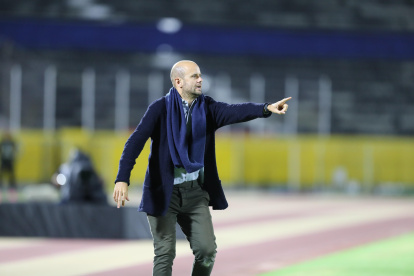 El técnico español Miguel Ángel Ramírez continuará al frente de los rayados.
