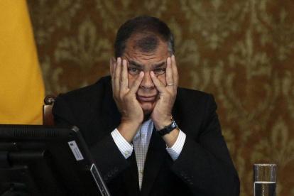 Referencial. Rafael Correa recibió una notificación de la Fiscalía.