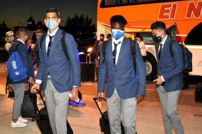 Los jugadores de Emelec confían en sacar un buen resultado en Argentina.