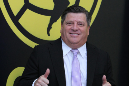 El estratega mexicano Miguel Herrera quiere disciplina en su equipo.