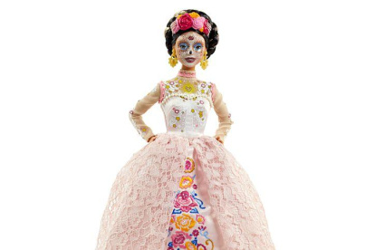 La muñeca Barbie en su versión "catrina"
