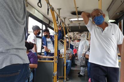 Nuevas restricciones en Guayaquil por el aumento de casos de COVID.