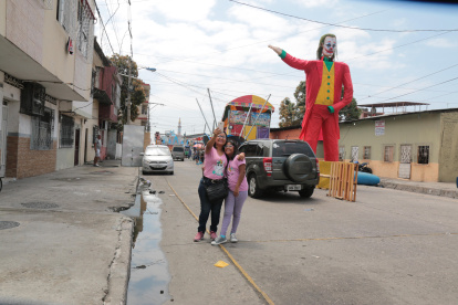 MONIGOTES GIGANTES. LA RUTA. ANOMALÍAS

REDACTOR/A :  ESTEFANÍA ORTIZ

11/01/2020



CARLOS YAGUAL RODRÍGUEZ

Agencia (ag-expreso)